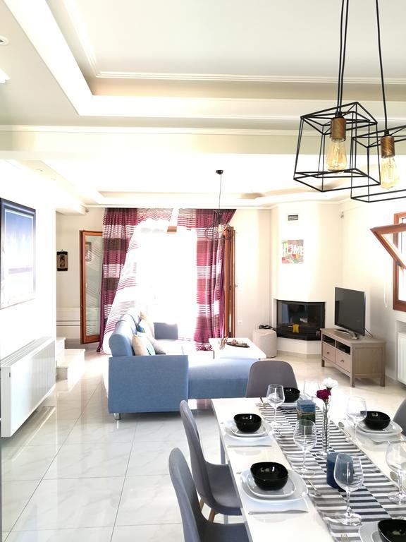 Leo - Unique Glyfada Apartment Athen Exterior foto