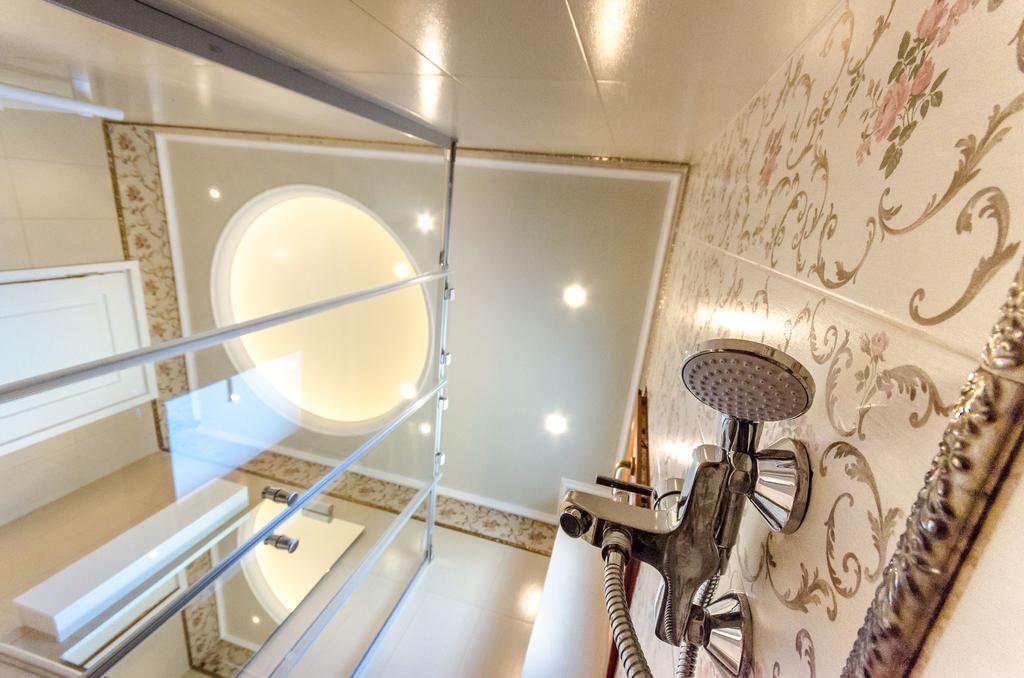 Leo - Unique Glyfada Apartment Athen Exterior foto